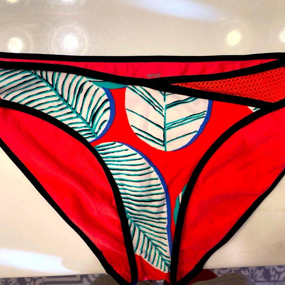 Bikini bottoms